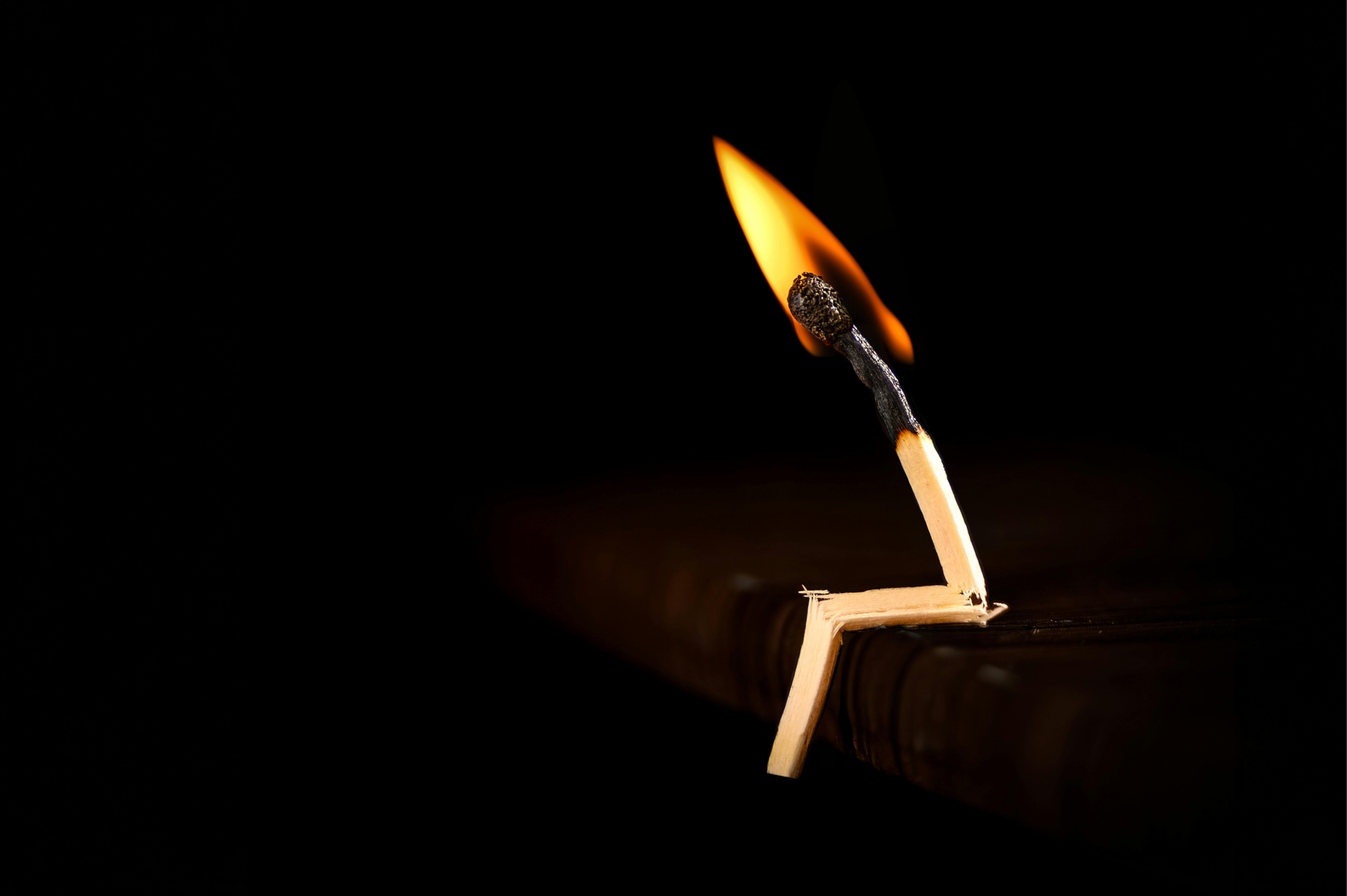 Moe medewerker aan bureau